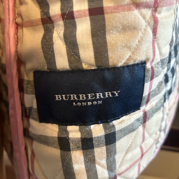 Authentic BURBERRY Quilted jacket - Picture 9 of 13